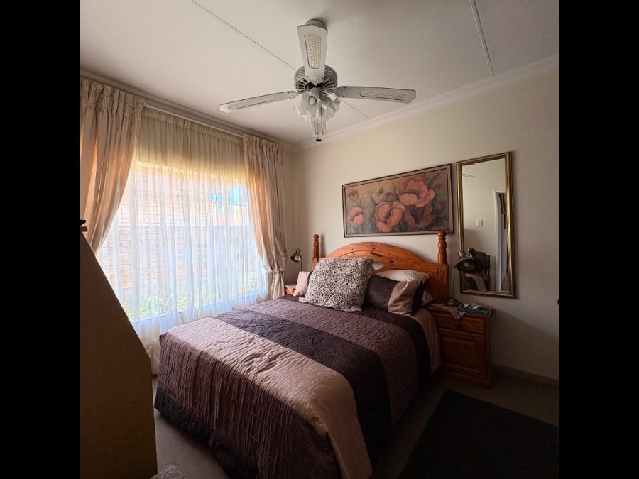 3 Bedroom Property for Sale in Flimieda North West